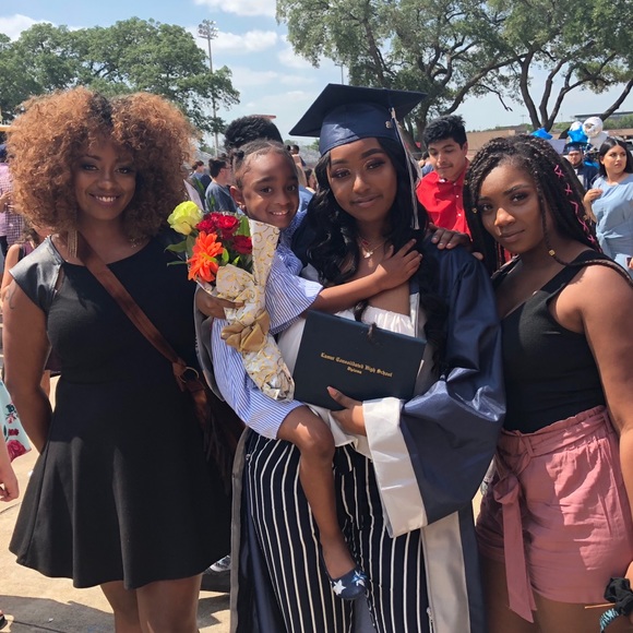 Meet your Posher, Patricia - Picture 1 of 2